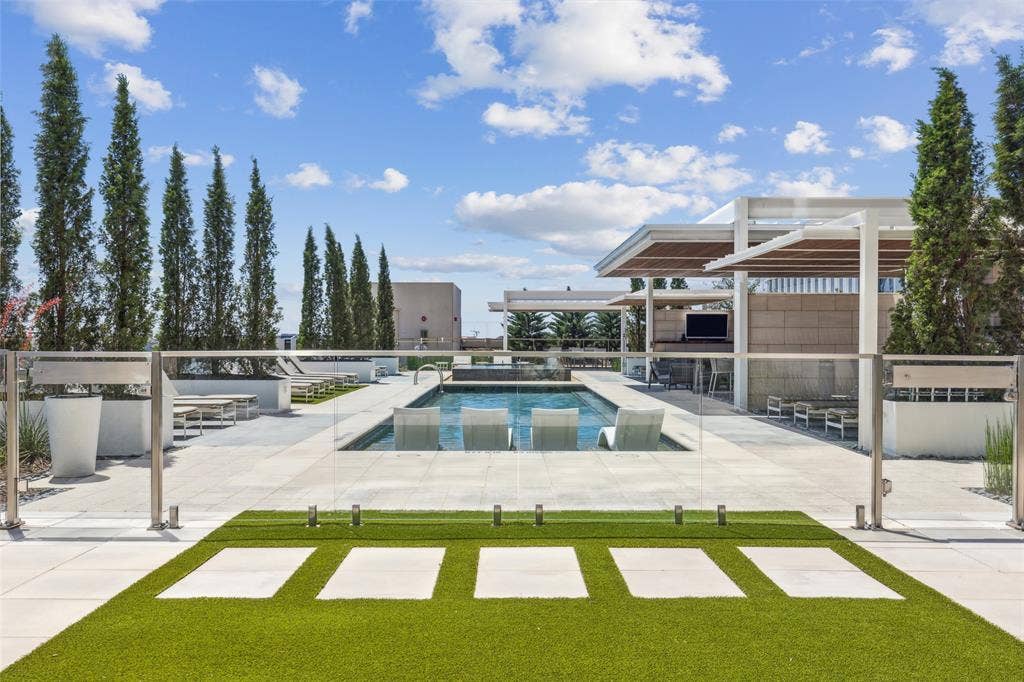 7901 Windrose, #605, Plano, TX 75024 7901 Windrose, #605, Plano, TX 75024