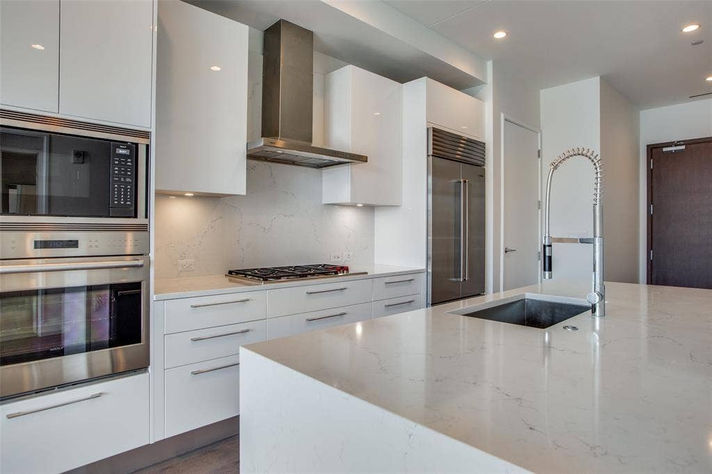 7901 Windrose, #605, Plano, TX 75024 7901 Windrose, #605, Plano, TX 75024
