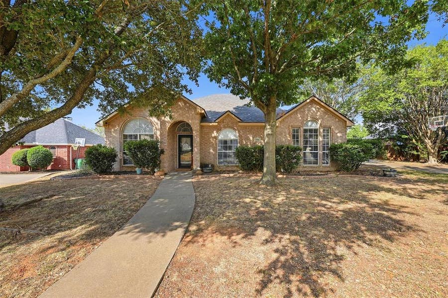 Property photo for 118 Ginger Drive, Pottsboro, TX