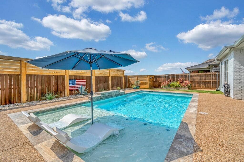 320 Daisy Lane, Robinson, TX 76706