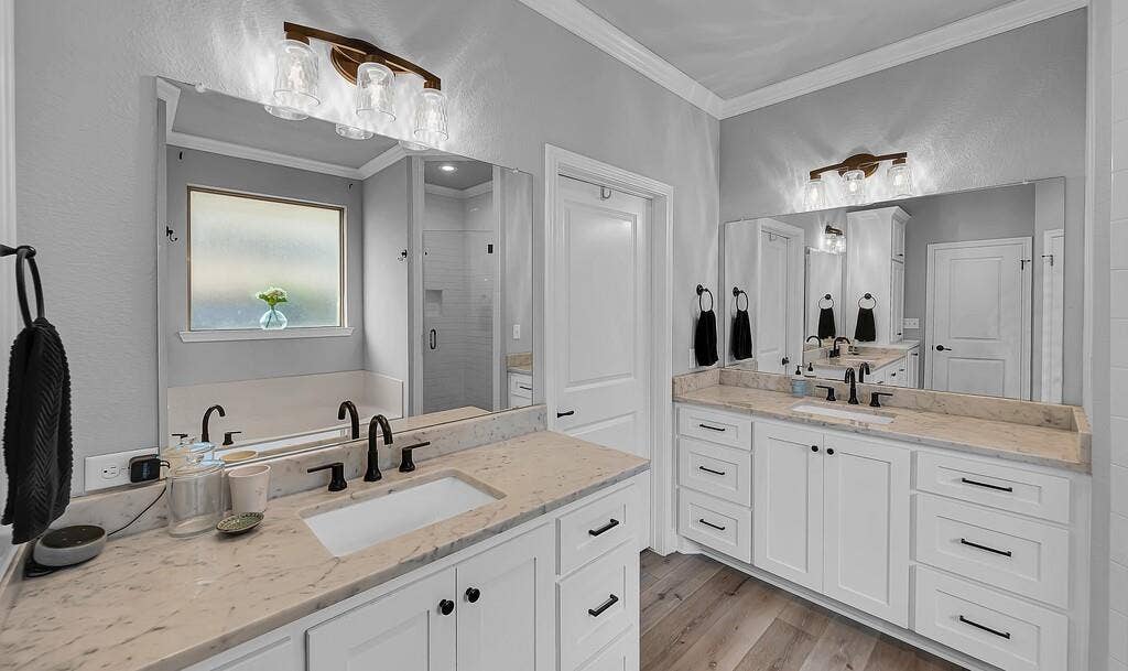 320 Daisy Lane, Robinson, TX 76706