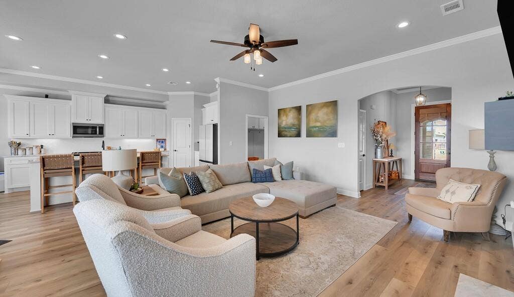 320 Daisy Lane, Robinson, TX 76706