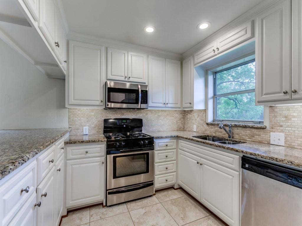 2130 Forest Oaks Drive, Dallas, TX 75228 2130 Forest Oaks Drive, Dallas, TX 75228