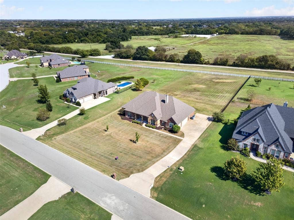 225 Diamond Rose Drive, Burleson, TX 76028 225 Diamond Rose Drive, Burleson, TX 76028