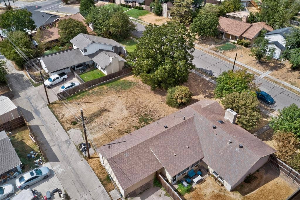 3830 Twin Falls Street, Irving, TX 75062 3830 Twin Falls Street, Irving, TX 75062