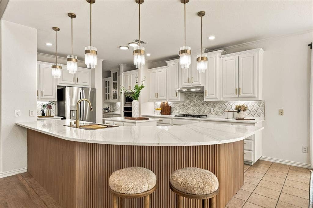 8417 Gallery Way, McKinney, TX 75072 8417 Gallery Way, McKinney, TX 75072