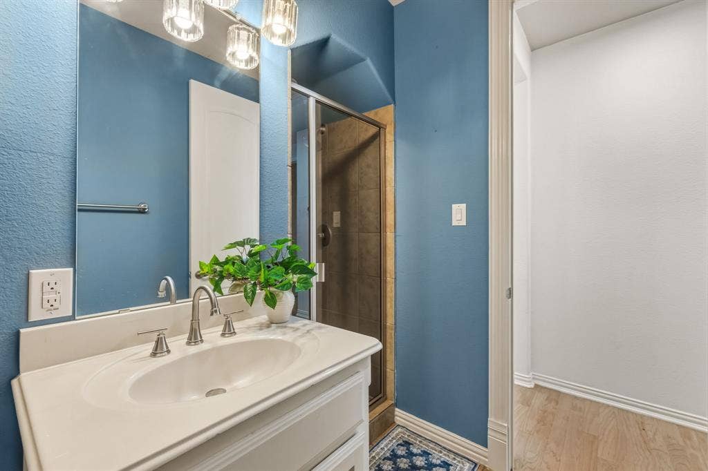 8417 Gallery Way, McKinney, TX 75072 8417 Gallery Way, McKinney, TX 75072