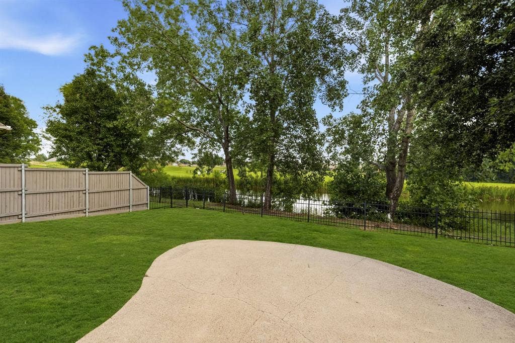 8417 Gallery Way, McKinney, TX 75072 8417 Gallery Way, McKinney, TX 75072
