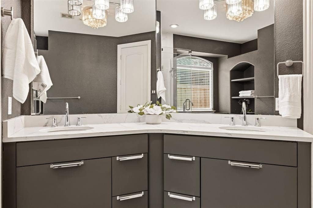 8417 Gallery Way, McKinney, TX 75072 8417 Gallery Way, McKinney, TX 75072