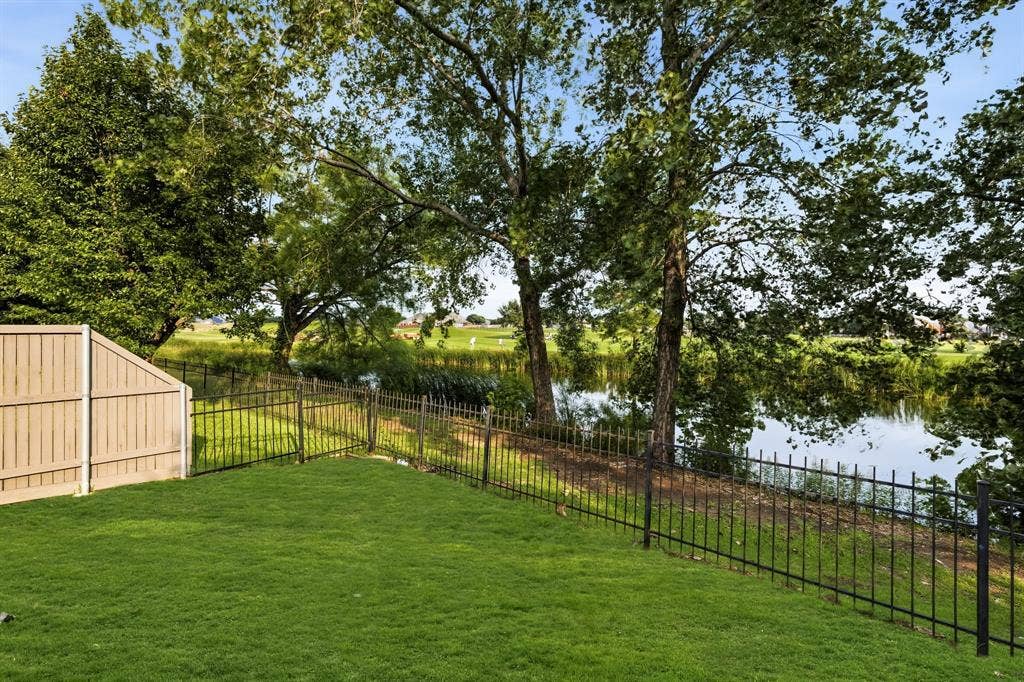 8417 Gallery Way, McKinney, TX 75072 8417 Gallery Way, McKinney, TX 75072