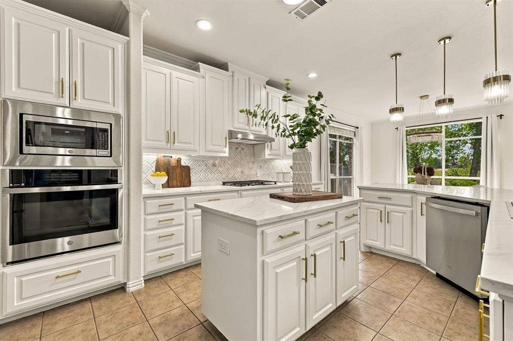 8417 Gallery Way, McKinney, TX 75072 8417 Gallery Way, McKinney, TX 75072