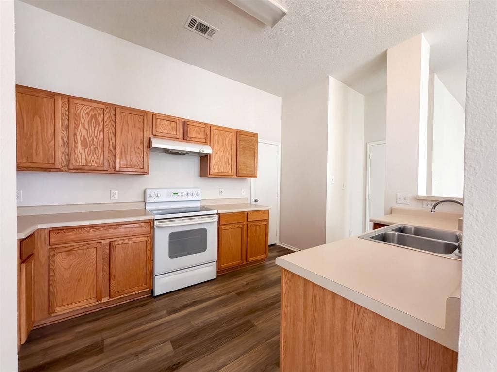 1313 Sandpiper, Aubrey, TX 76227