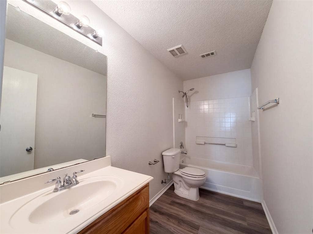 1313 Sandpiper, Aubrey, TX 76227