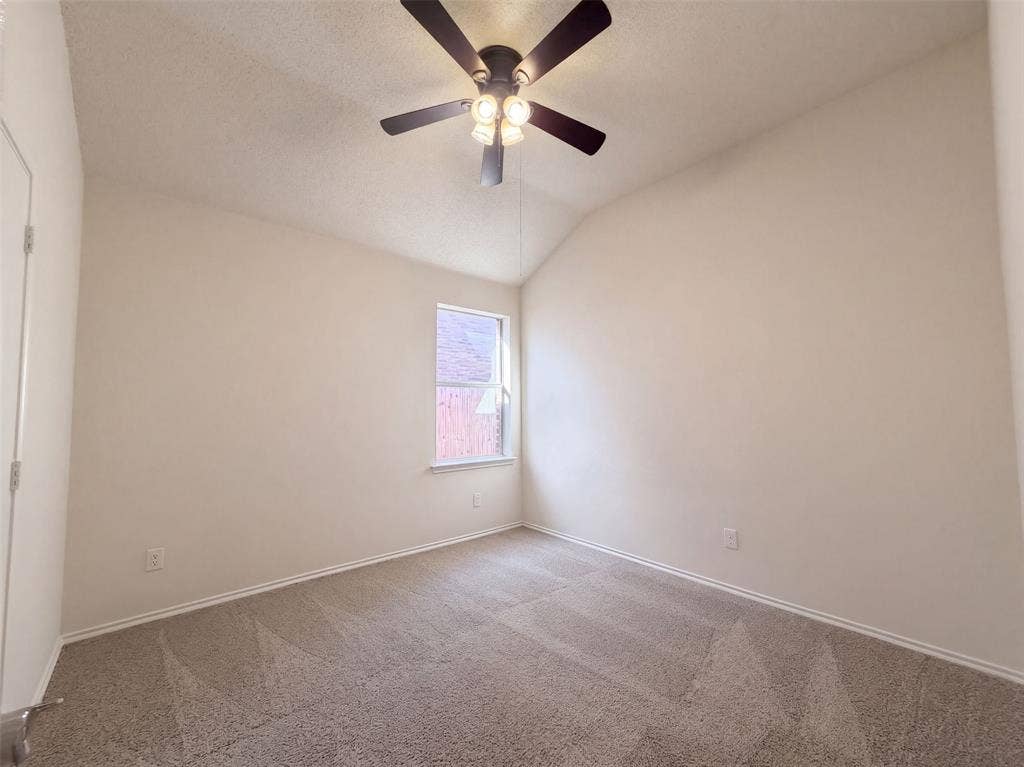 1313 Sandpiper, Aubrey, TX 76227