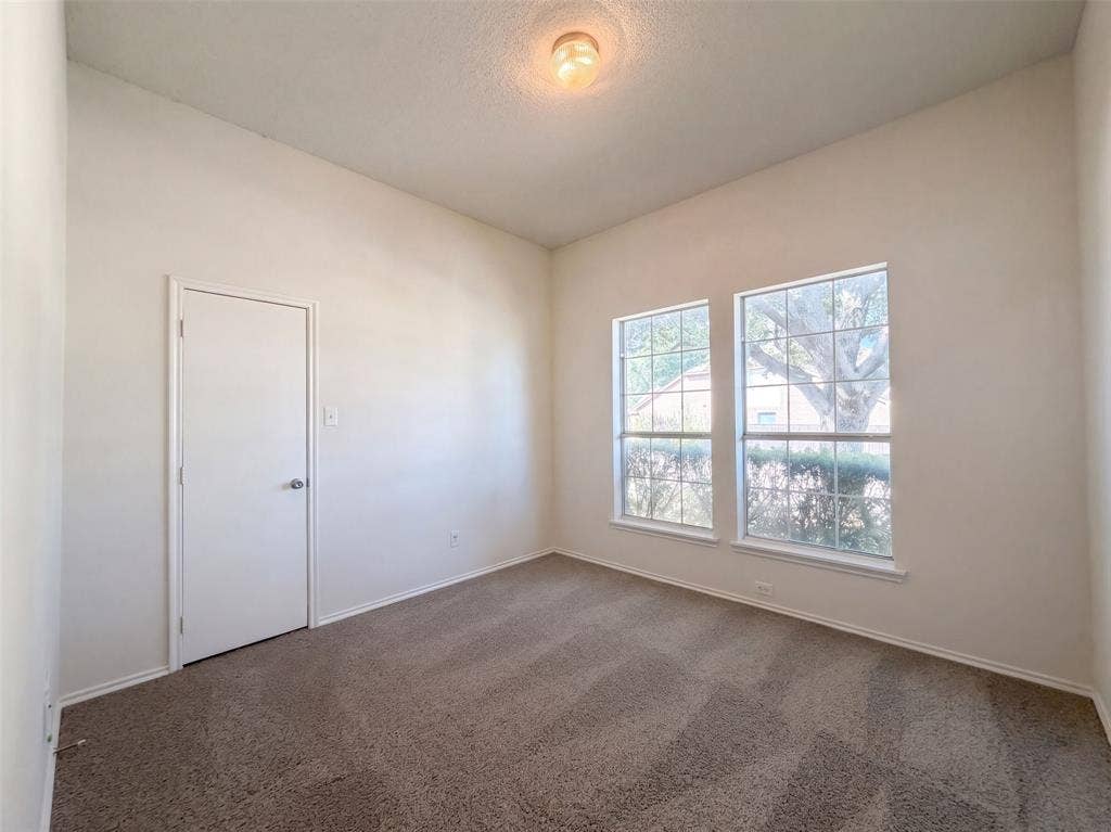 1313 Sandpiper, Aubrey, TX 76227
