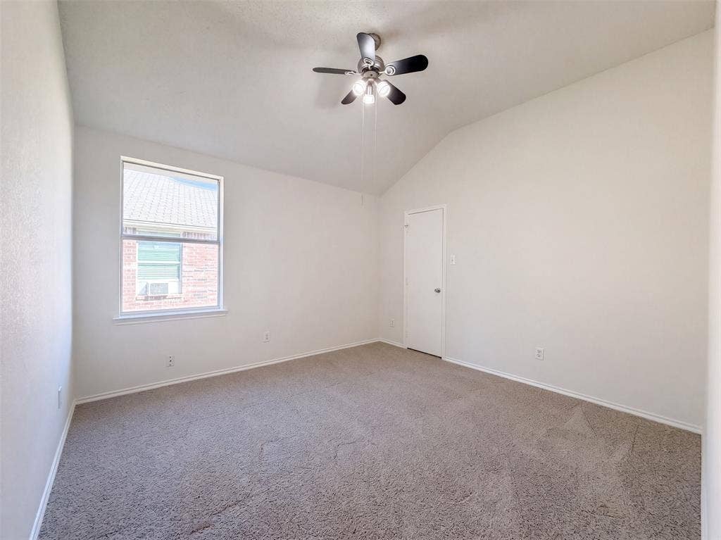 1313 Sandpiper, Aubrey, TX 76227