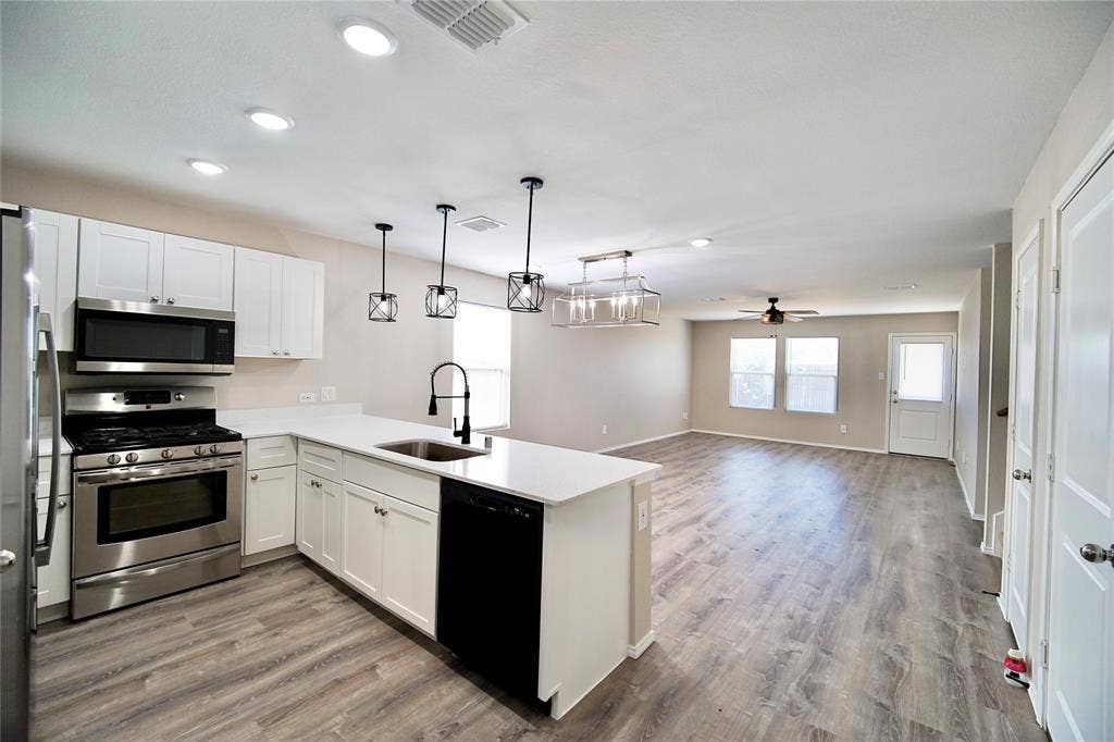 2921 Bronte Boulevard, Heartland, TX 75126