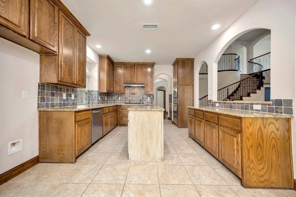 6001 Lacebark Elm Drive, Fort Worth, TX 76123 6001 Lacebark Elm Drive, Fort Worth, TX 76123