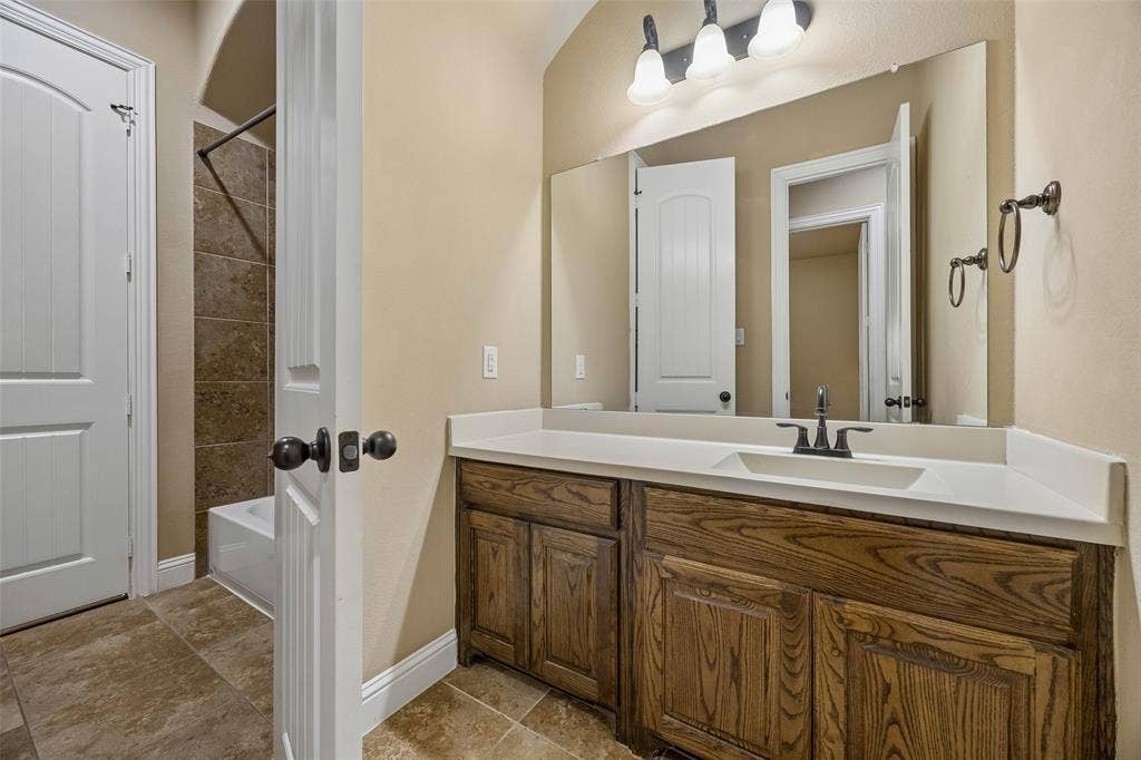 419 San Marcos Drive, Irving, TX 75039