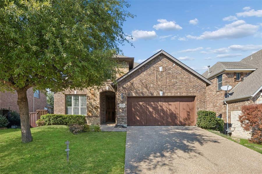 Property photo for 419 San Marcos Drive, Irving, TX