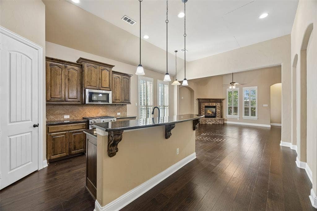 419 San Marcos Drive, Irving, TX 75039