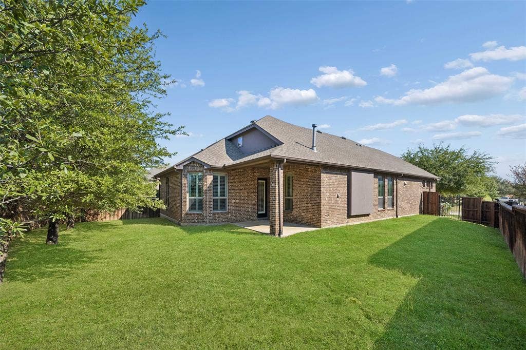 419 San Marcos Drive, Irving, TX 75039