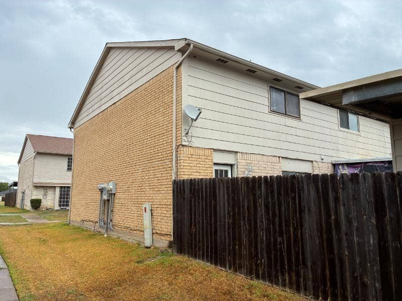 99 W Mountain Creek Drive, #14, Grand Prairie, TX 75052 99 W Mountain Creek Drive, #14, Grand Prairie, TX 75052
