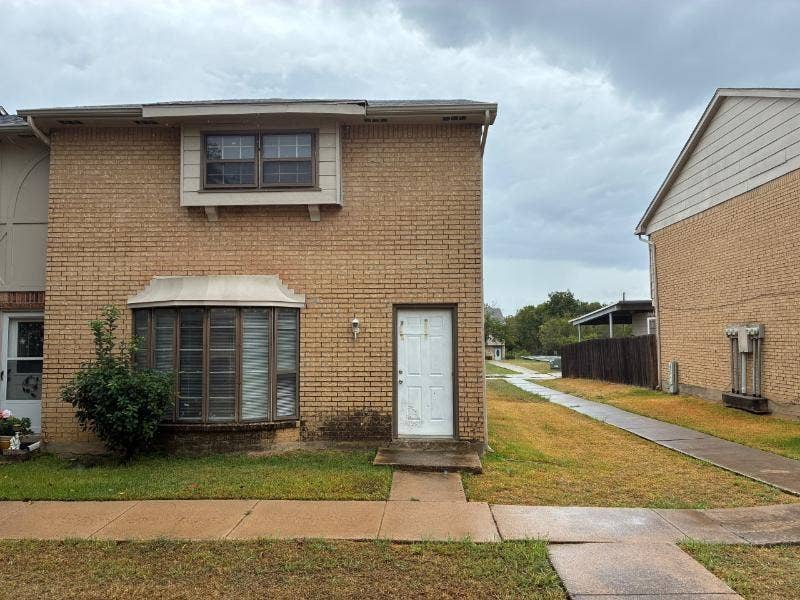 99 W Mountain Creek Drive, #14, Grand Prairie, TX 75052 99 W Mountain Creek Drive, #14, Grand Prairie, TX 75052