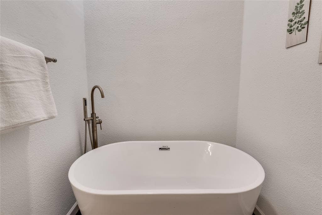 1206 Kendolph Drive, Denton, TX 76205