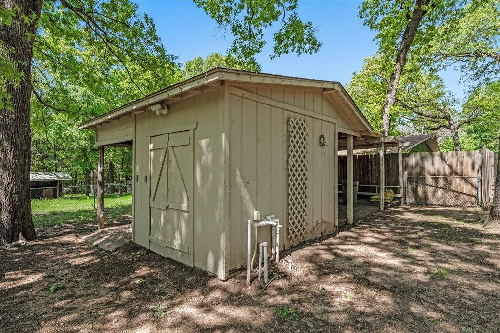 125 Harrell Street, Gun Barrel City, TX 75156 Storage, potting shed