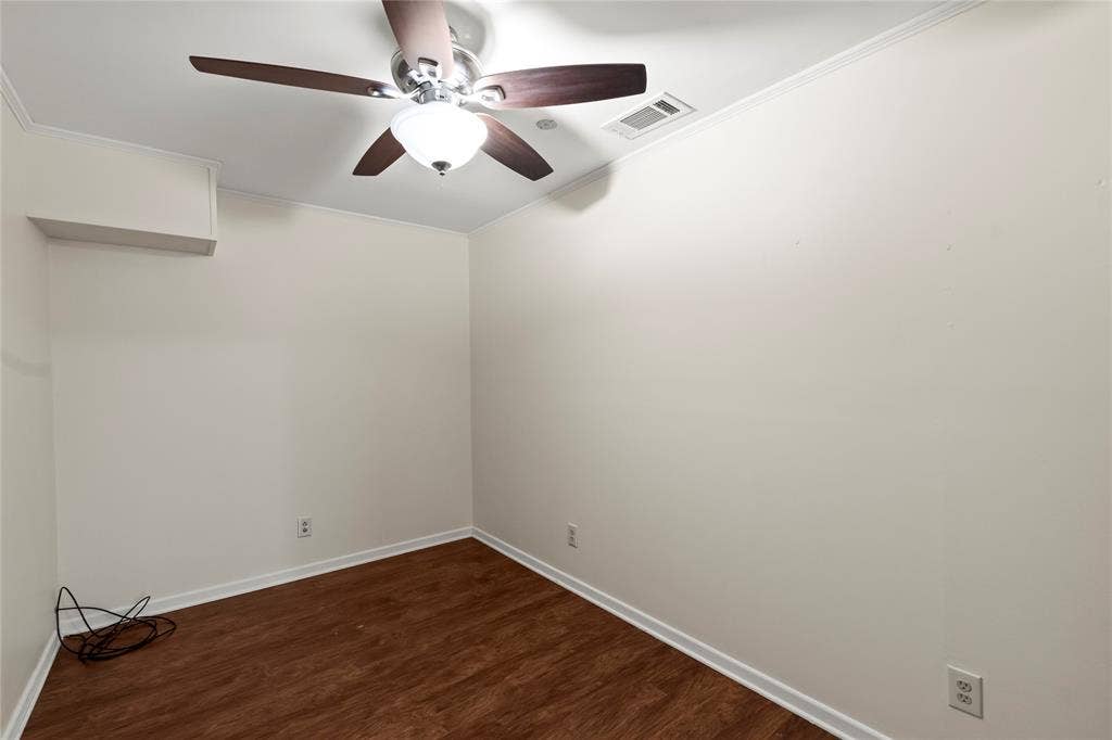125 Harrell Street, Gun Barrel City, TX 75156 Guest Quarter Bedroom 2
