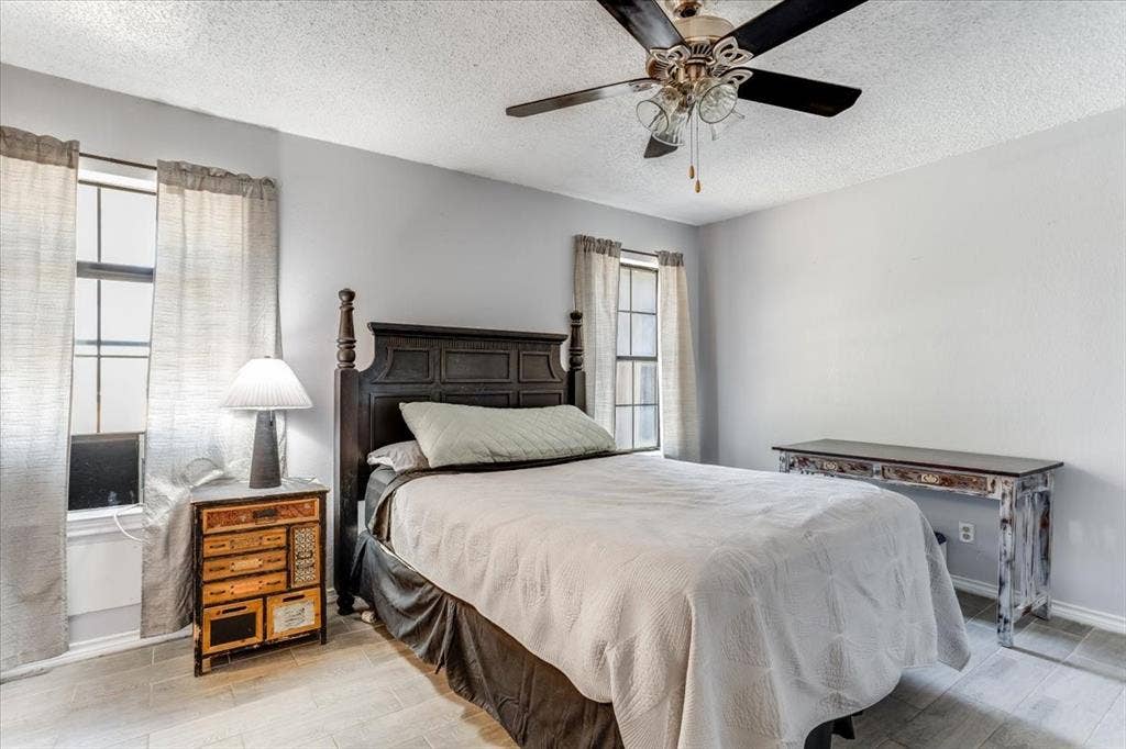 3211 Bluegrass Drive, Midlothian, TX 76065 3211 Bluegrass Drive, Midlothian, TX 76065