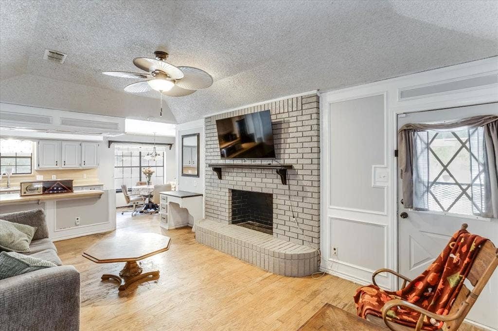 3211 Bluegrass Drive, Midlothian, TX 76065 3211 Bluegrass Drive, Midlothian, TX 76065