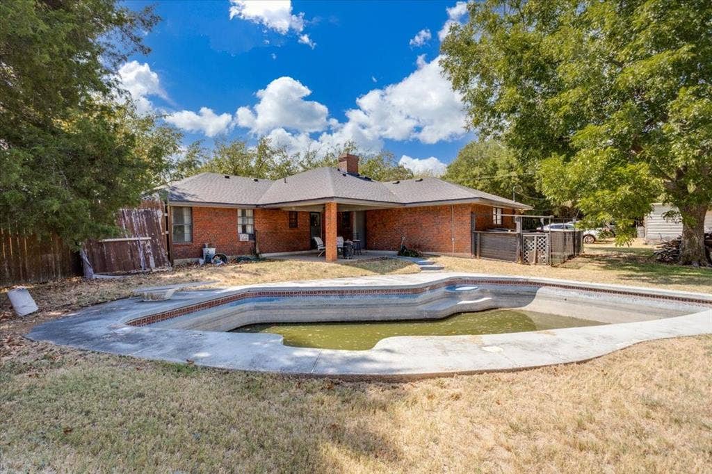 3211 Bluegrass Drive, Midlothian, TX 76065 3211 Bluegrass Drive, Midlothian, TX 76065