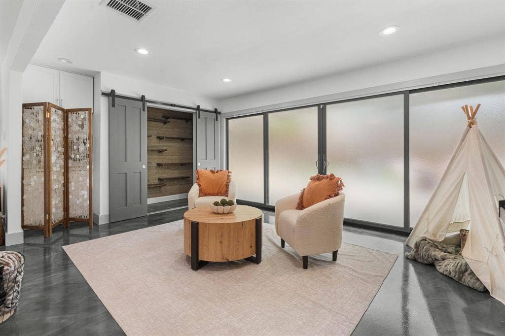 5029 Mill Run Road, Dallas, TX 75244 5029 Mill Run Road, Dallas, TX 75244