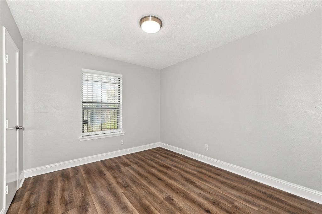 2616 Alamain Drive, Dallas, TX 75241 2616 Alamain Drive, Dallas, TX 75241