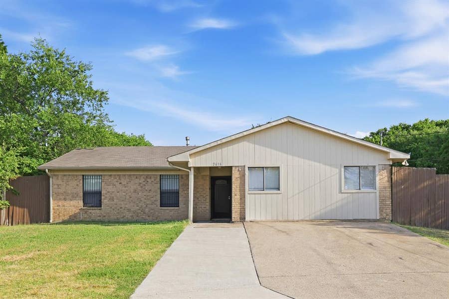 Property photo for 2616 Alamain Drive, Dallas, TX