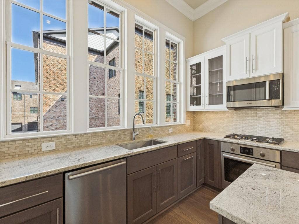 4110 Runyon Road, Addison, TX 75001