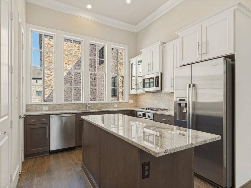 4110 Runyon Road, Addison, TX 75001