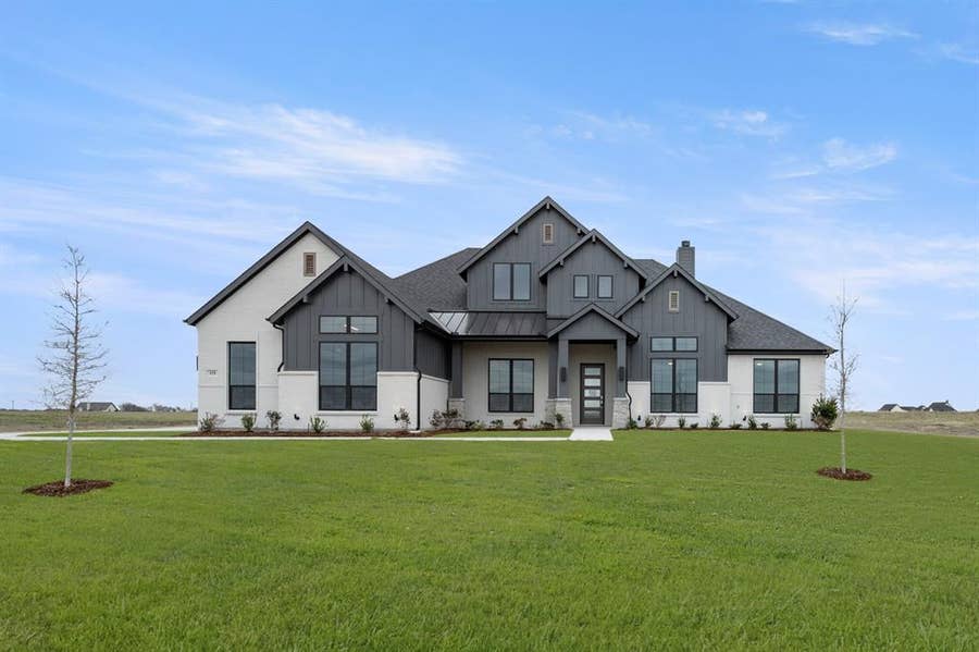 Property photo for 151 Talpin Lane, Venus, TX
