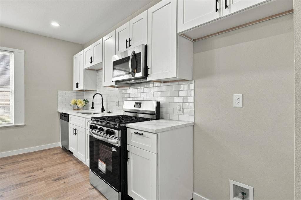 2014 Berwick Avenue, Dallas, TX 75203