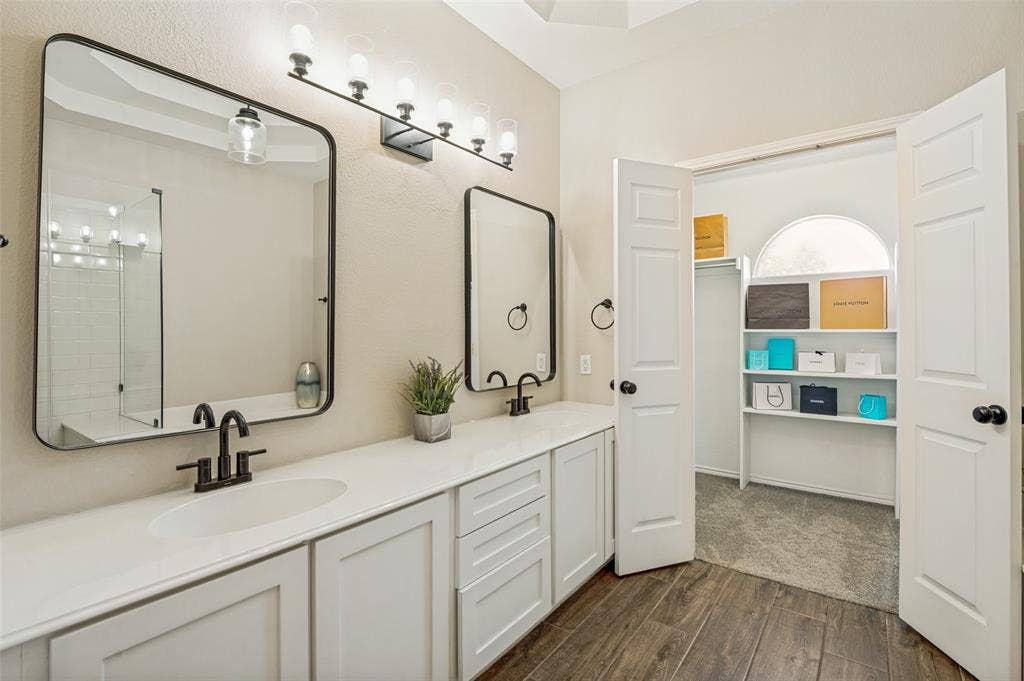 11319 Still Hollow Drive, Frisco, TX 75035 11319 Still Hollow Drive, Frisco, TX 75035