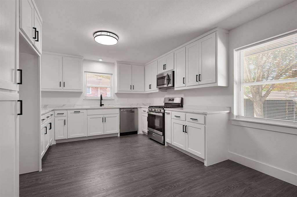 1217 Mayfield Avenue, Garland, TX 75041
