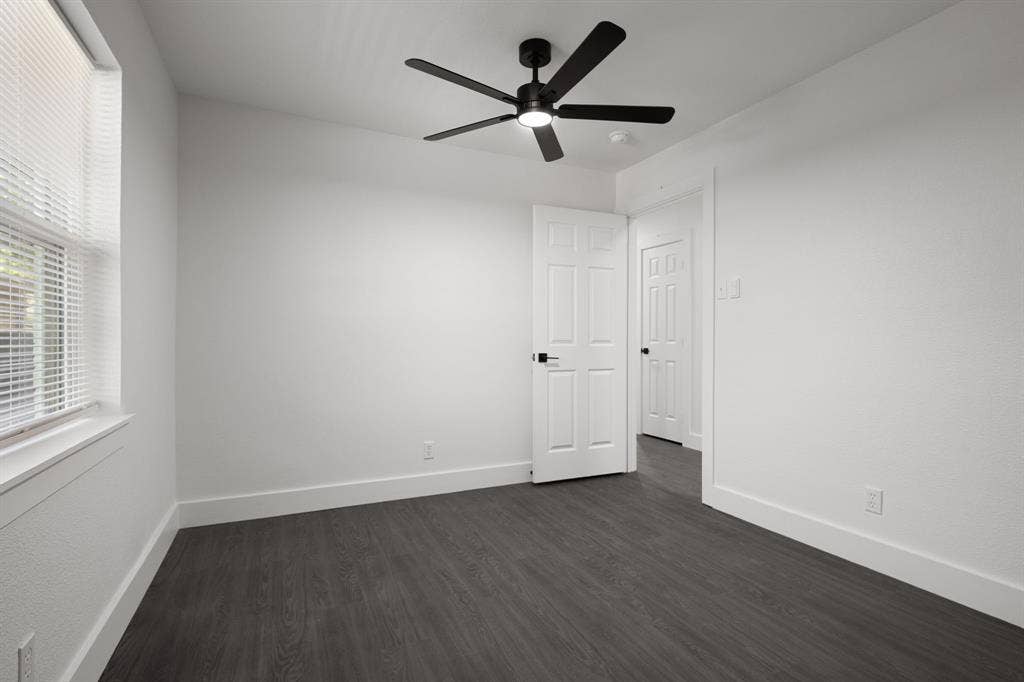 1217 Mayfield Avenue, Garland, TX 75041