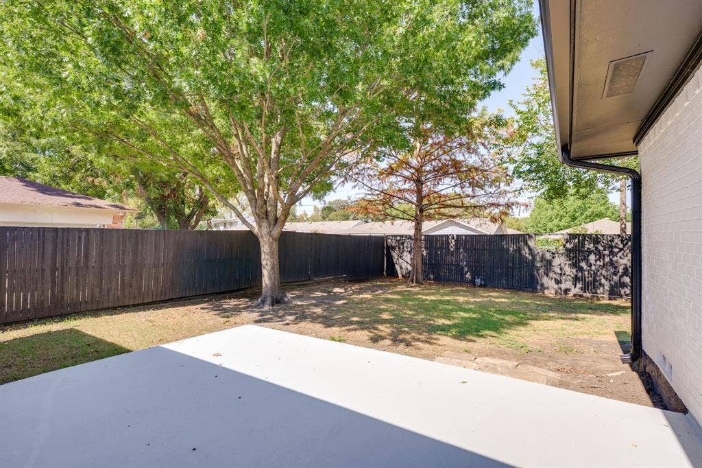 1217 Mayfield Avenue, Garland, TX 75041