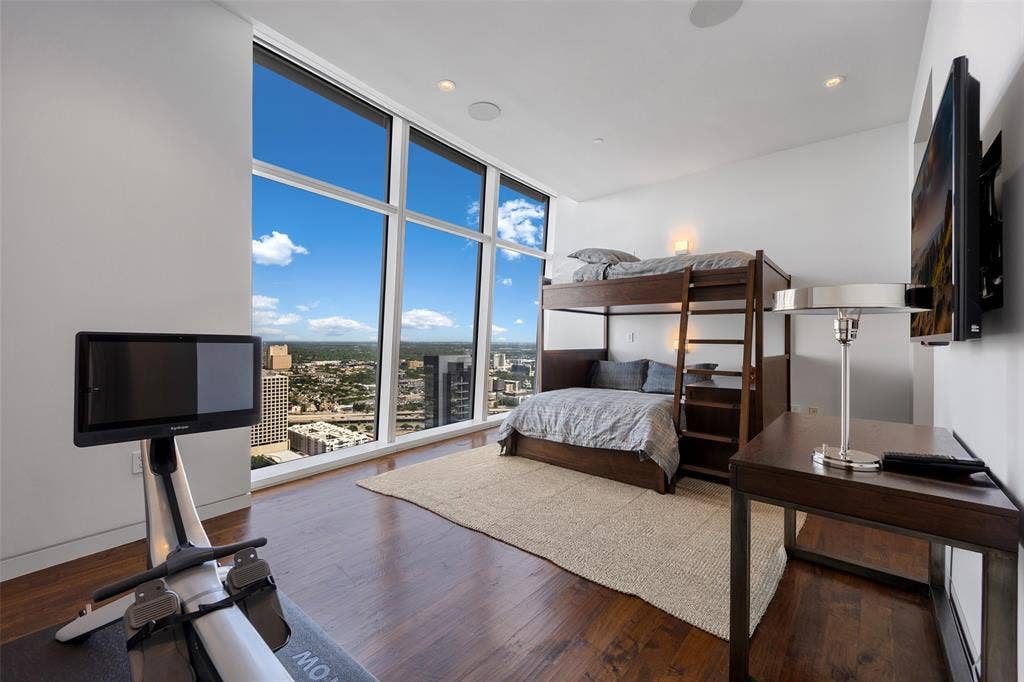 1918 Olive Street, #3901, Dallas, TX 75201 Second bedroom
