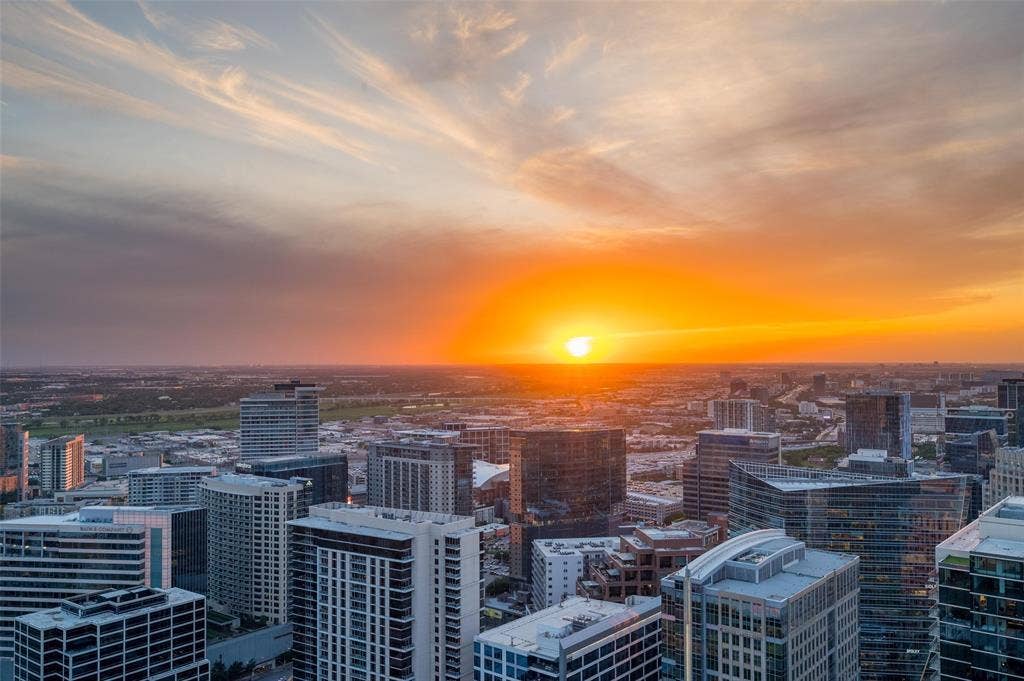 1918 Olive Street, #3901, Dallas, TX 75201 Sunsets visible from all main living areas