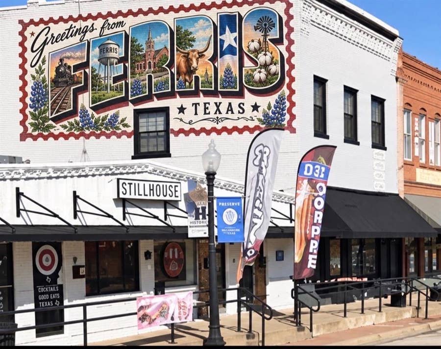 Property photo for 215 W 6th Street, Ferris, TX