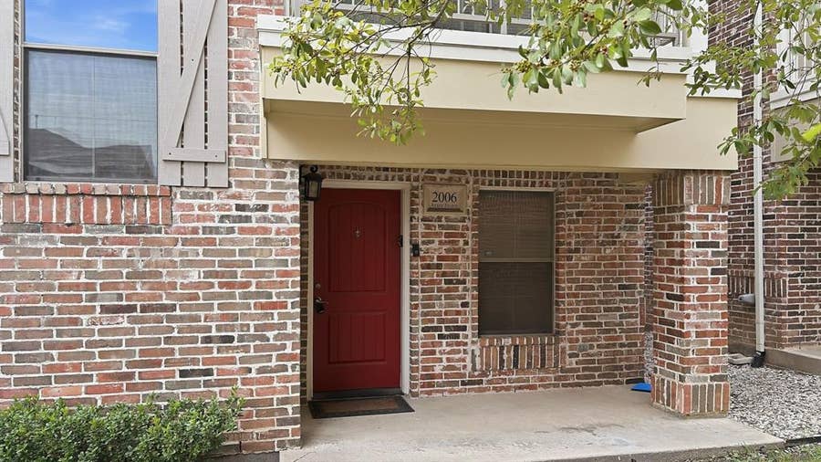 Property photo for 2006 Azure Pointe, Richardson, TX