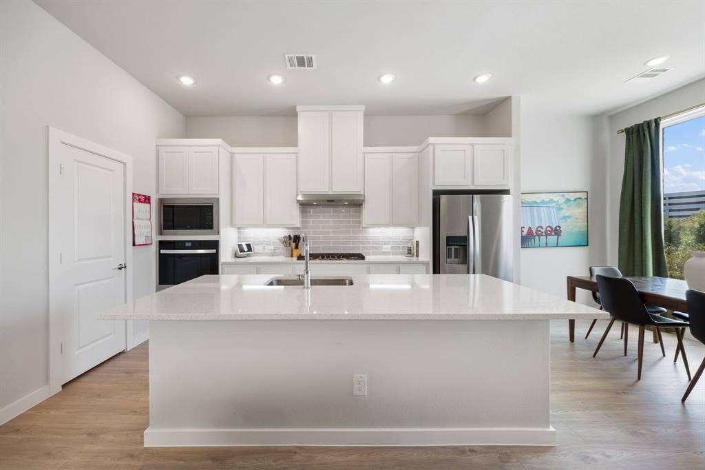 3464 Heritage Place, Richardson, TX 75082 3464 Heritage Place, Richardson, TX 75082